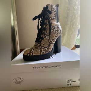 Steve Madden Boots